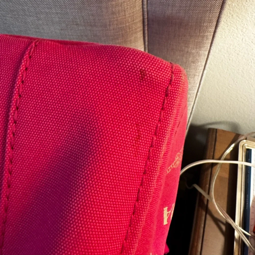 Prada fuxia crossbody in pink - Picture 3 of 17